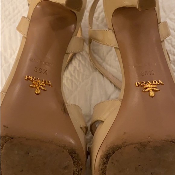 Prada Heals. Excellent Condition - Picture 2 of 2